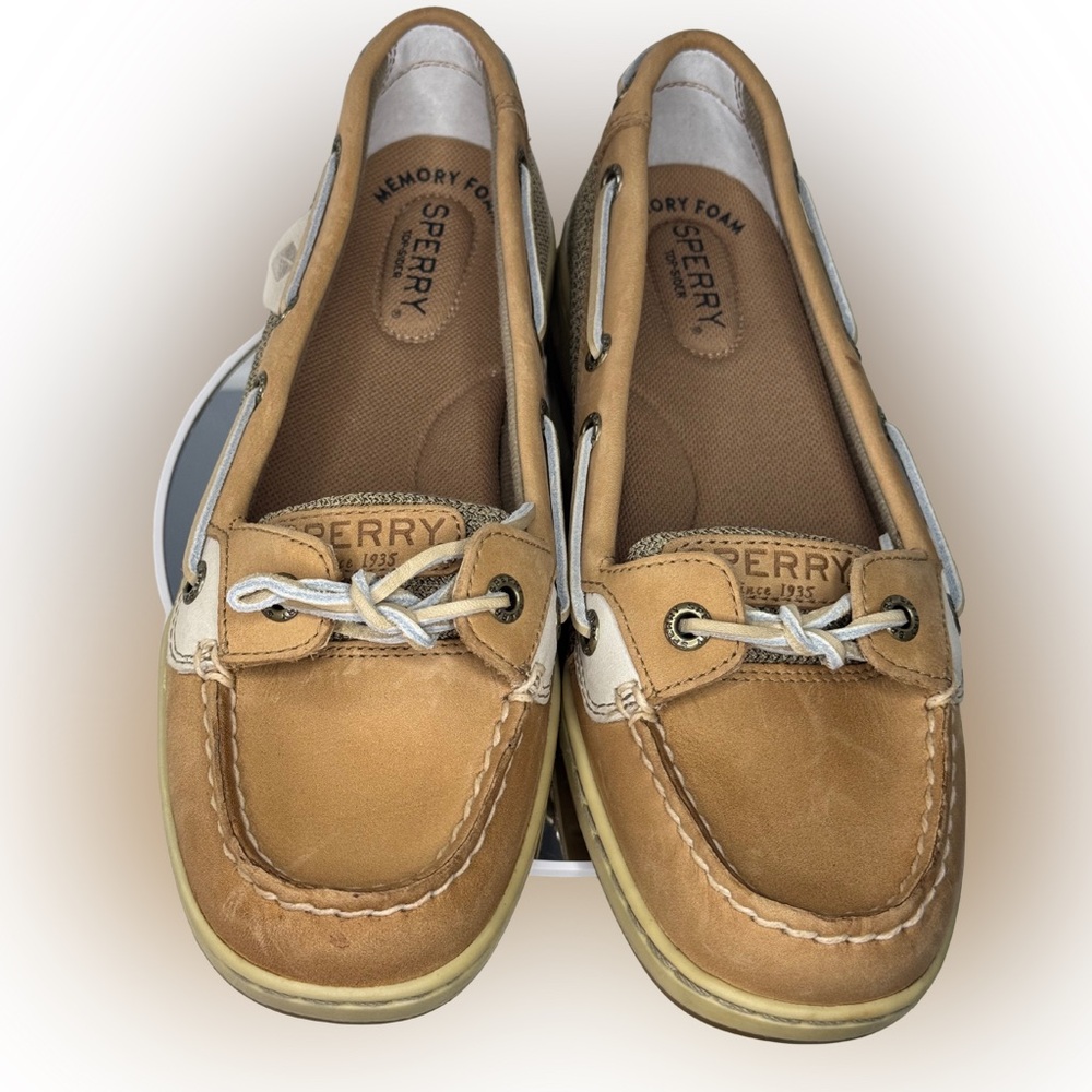 Women's Angelfish Nubuck Suede 1-Eye Boat Shoes size 7W